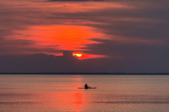 sunset-paddleboard_Jessica-Perry-7.10.26