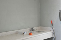 bathroom1